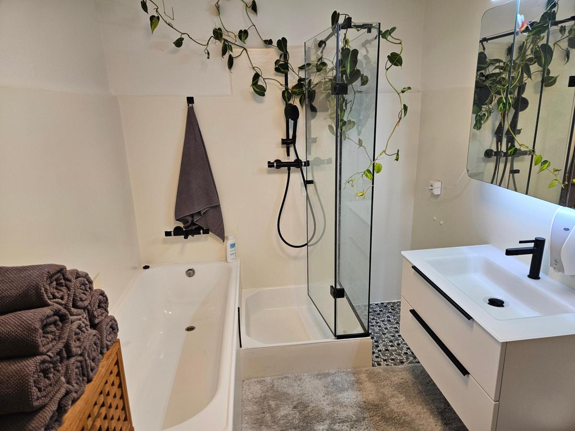 Premium Apartment Mit Privatem Whirlpool, Sauna, Garten Sankt Martin am Grimming Exterior photo